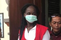 Cekik Pegawai Restauran, Wanita Asal Uganda Diadili di PN Denpasar