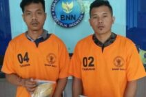 Tangkap Dua Orang Kurir, BNNP Bali Sita 427 Gram Ganja yang Dikirim dari Medan