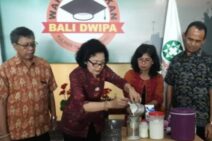UBAD Gandeng PKK Provinsi Bali Kenalkan Susu Sapi Bali Sebagai “Satvika Boga”