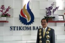Dadang Hermawan Dilantik Jadi Rektor ITB STIKOM Bali