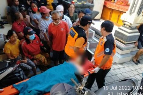 Bocah Empat Tahun dalam Kondisi Patah Kaki Ditemukan Terlantar di Jalan Sidakarya