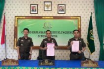 Inspektorat Klungkung Serahkan Hasil audit Kasus Dugaan Korupsi  Penyimpangan BUMDES Karya Mandiri Desa Toyapakeh ke Kejaksaan