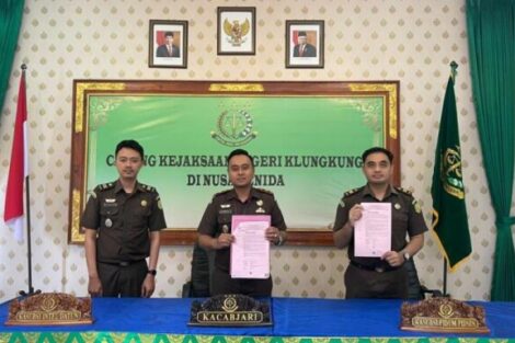 Penyerahan berkas ke Penyidik Cabjari Nusa Penida.