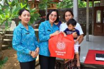 Fokus Cegah Stunting, TP PKK Bali Salurkan Paket Bantuan di Kabupaten Karangasem