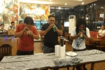 Meriahkan HUT ke-73 RI, Warung Blaster Gelar Lomba Minum Bir