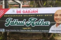 Relawan De Gadjah – Maknai Idul Adha Melalui “Solidaritas Tanpa Batas” Bagikan Daging Kurban
