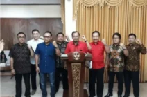 Koster – Tunjukkan Sikap Tegas Tolak Reklamasi