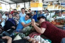 Sandiaga Uno – Kunjungannya di Bali Jadi Rebutan Selfie Emak-emak