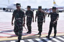 Panglima TNI Berikan Bantuan Kaki Palsu