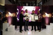 Kemeriahan Mewarnai “Sparkling Anniversary Level 21 Mall”