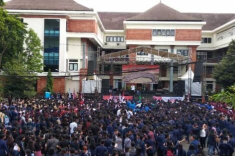 Ribuan Mahasiswa PT Se-Bali Deklarasi Menjaga Pancasila