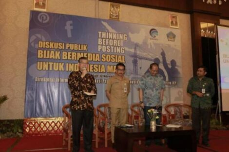 FORUM DISKUSI PUBLIK – “Bijak Bermedia Sosial Untuk Indonesia Maju”