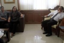 Datangi Kakanwil, Istri Almarhum Prabangsa Minta Remisi Susrama Dicabut