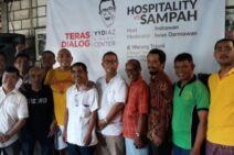 Teras Dialog – Diskusi YYDiaz Sinergi Center “Hospitality Vs Sampah”