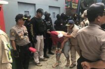 Willy Akasaka dan Teman-temannya Tiba di LP Nusakambangan