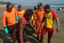 Bule Jordania yang Hilang Saat Mandi di Pantai Double Six Ditemukan Tewas