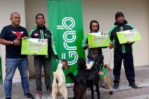Grab Serahkan Hewan Kurban Bagi Mitra Berprestasi