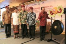 Berdayakan Ekonomi Kerakyatan, Gubernur Koster Minta BPD Dorong Pemberdayaan UMKM