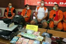 Berkelit Tidak Saling Kenal, 4 WNA Pelaku Skiming Pilih Bungkam saat Diperiksa