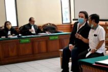 Dakwaan JPU Tidak Sesuai Fakta, Pengacara Caulfield Ajukan Eksepsi