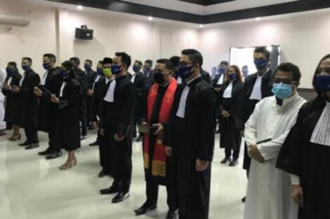 35 Advokat Baru DPC Pradi Denpasar Diangkat dan Ambil Sumpahnya