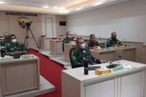 Asops Kasdam IX/Udayana Ikut Vidcon Bahas Persiapan Masuk Sekolah TA 2021 Bersama Ketua Satgas Covid-19 Nasional