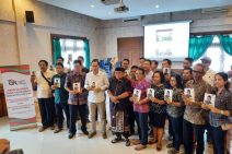 ARW Gandeng DPP JPN Lakukan Penyuluhan Jasa Keuangan di Desa Buduk, Mengwi