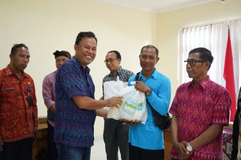 Sambut Nyepi 2023, Pelindo Subreg Bali Nusra Bagikan 3.500 Paket Sembako Gratis