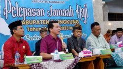 Bupati Suwirta Lepas 25 Calon Jemaah Haji Kabupaten Klungkung