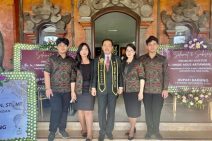 Kepala DPMPTSP Kabupaten Badung Raih Gelar Doktor Ilmu Lingkungan Dengan Predikat Pujian “Cumlaude”