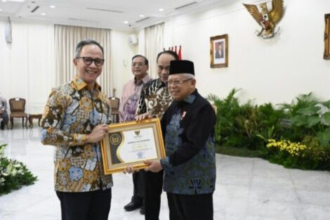 ojk, badan publik, predikat ojk, wapres, terasbalinews