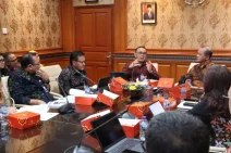 Pemkot Denpasar Komitmen Tingkatkan Pelayanan PDAM