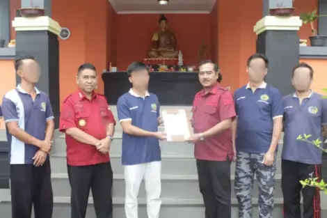 11 Narapidana Lapas Narkotika Bangli Terima Remisi Khusus Hari Suci Waisak
