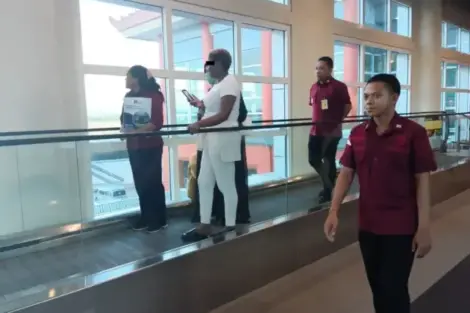 Rudenim Denpasar usir 2 WN Tanzania karena overstay dan terlibat kasus prostitusi. (Foto/ist)