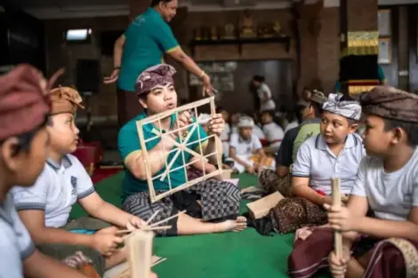 Pemerintah Desa Padangsambian Klod menggelar Pesraman Kilat Alit-Alit ke-IV tahun 2024 di Balai Banjar Tegallantang Kaja, Senin (1/7/2025) yang dijadwalkan berlangsung selama seminggu.(Foto/ist)