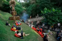 Iluh Bali Tampilkan 110 Karya Lampion di Ubud Village Jazz Festival