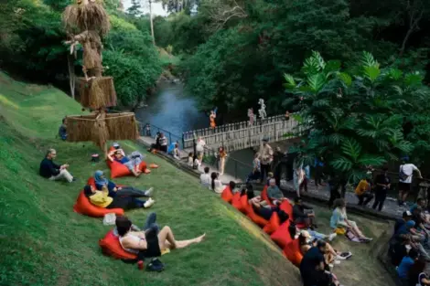 Iluh Bali bakal memamerkan 110 karya lampion pada Ubud Village Jazz Festival (UVJF). (Foto/ist)
