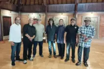 7 Seniman Bali Gelar Pameran Lukisan Bertajuk ‘Pinara Pitu’