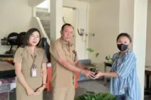 Desa Dangin Puri Klod Bagikan 1.500 Bibit Cabai ke Warga