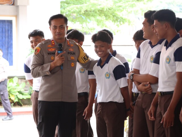 sman 1 sririt