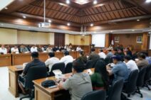 Pj. Sekda Pimpin Rapat TAPD Penguatan Perencanaan Anggaran Daerah Tahun 2025