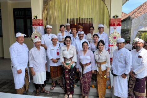 Plt. Asisten Pemerintahan dan Kesejahteraan Rakyat Kota Denpasar Resmikan Gedung SDN 3 Kesiman