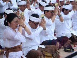 Pemkot Denpasar Ngaturang Bhakti Siwaratri di Pura Agung Jagatnatha Denpasar