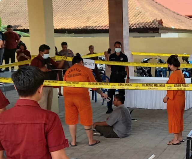 rekonstruksi