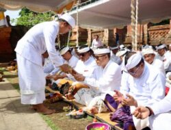Pemkot Denpasar Gelar Bakthi Rahina Saraswati di Pura Agung Jagatnatha