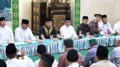 Walikota Jaya Negara Hadiri Buka Puasa Bersama di Masjid Darul Huda, Wujud Silaturahmi Jaga Toleransi Umat Beragama