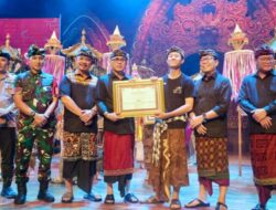 Kasanga Festival 2025 Resmi Ditutup, Walikota Jaya Negara Serahkan Penghargaan Peserta Terbaik