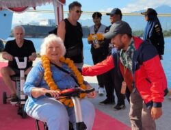 MS Insignia Tambat di Pelabuhan Celukan Bawang, Tutup Rekor Sejarah Cruise Tourism di Bali Utara