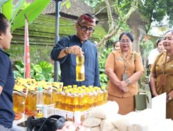 Walikota Jaya Negara Tinjau Pasar Murah Di Wantilan Pura Dalem Yangbatu