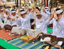 Pemkot Denpasar Ngaturang Bhakti Penganyar Serangkaian Pujawali Ngusaba Kedasa di Pura Ulun Danu Batur